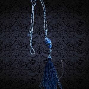 🖤2 for 10🖤 Blue tassel egg necklace